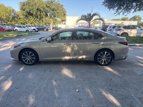 Used 2019 Lexus ES 350 w/ Premium Package FWD image 9