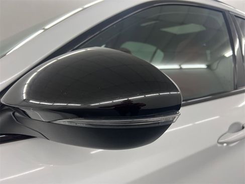 Used 2022 Alfa Romeo Stelvio Veloce image 10