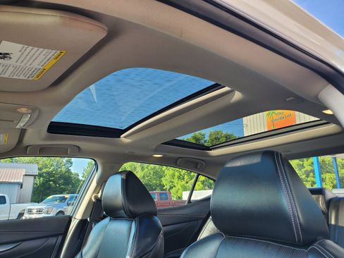 Used 2019 Nissan Maxima 3.5 SL w/ Floor Mat Group FWD image 14