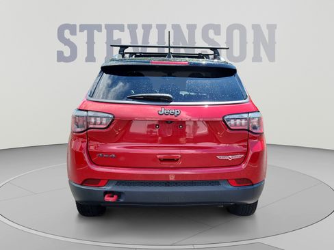 Used 2018 Jeep Compass Trailhawk AWD/4WD image 4