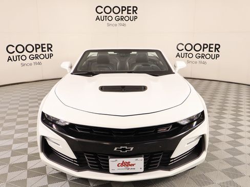 Used 2019 Chevrolet Camaro SS image 9
