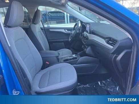 Certified 2021 Ford Escape SE w/ SE Sport Appearance Package image 21