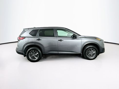 Used 2025 Nissan Rogue S FWD image 10