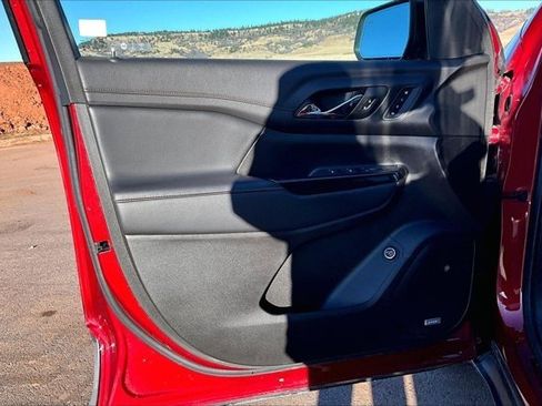 Used 2022 GMC Acadia AT4 w/ Technology Package image 20