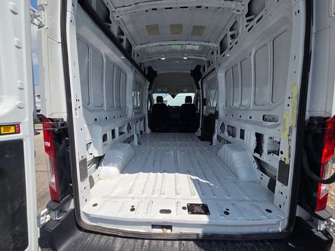 Used 2025 Ford Transit 250 148 High Roof AWD image 20