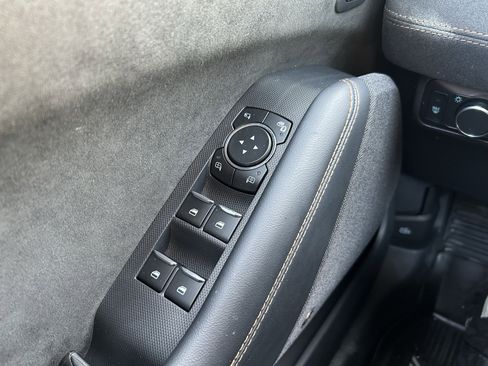 Used 2022 Ford Mustang Mach-E GT image 19