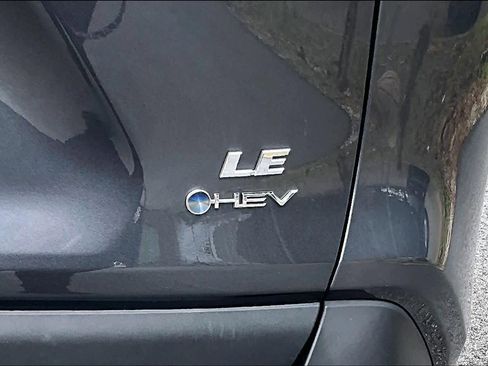 Certified 2025 Toyota RAV4 LE AWD/4WD image 10