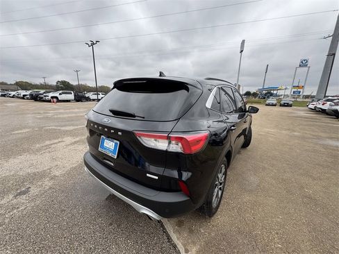 Used 2020 Ford Escape SEL image 4