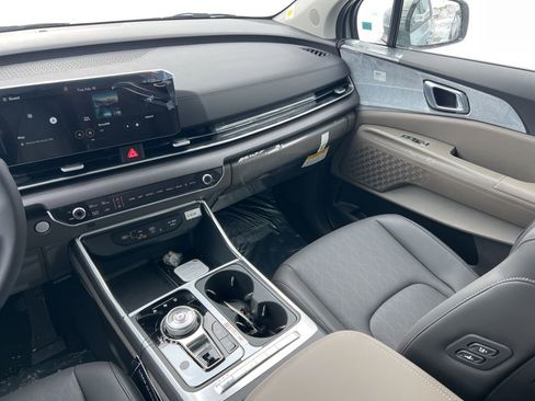 New 2026 Kia Carnival EX image 12