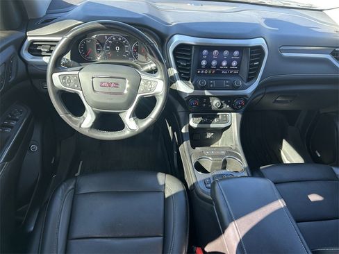 Used 2022 GMC Acadia SLT w/ Elevation Edition image 18