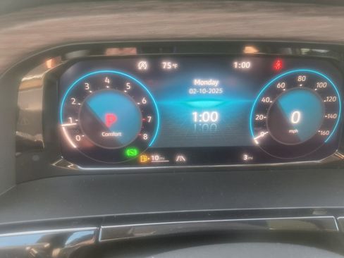 Used 2025 Volkswagen Atlas SEL Premium R-Line image 14