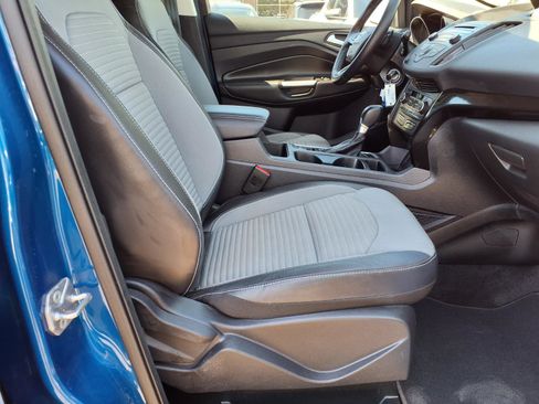 Used 2018 Ford Escape SE w/ SE Sport Appearance Package FWD image 11