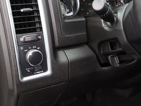Used 2022 RAM 1500 Classic SLT w/ Electronics Group AWD/4WD image 13