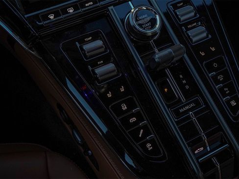 New 2026 Aston Martin V8 Vantage Roadster image 27