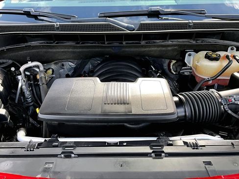 Used 2022 GMC Yukon Denali w/ Denali Premium Package image 32