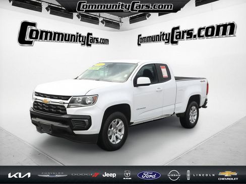 Used 2021 Chevrolet Colorado LT w/ Fleet Safety Package image 3