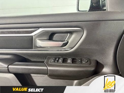 Used 2024 RAM 1500 Big Horn AWD/4WD image 16