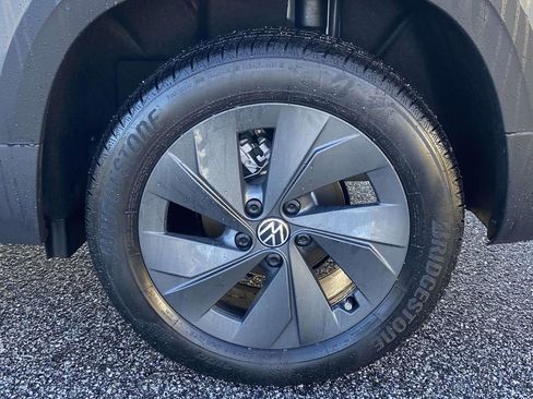 New 2026 Volkswagen Taos S FWD image 9