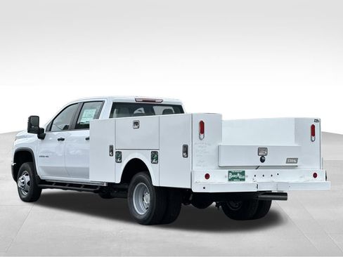 New 2025 Chevrolet Silverado 3500 W/T image 9