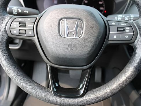 Used 2025 Honda HR-V LX image 14