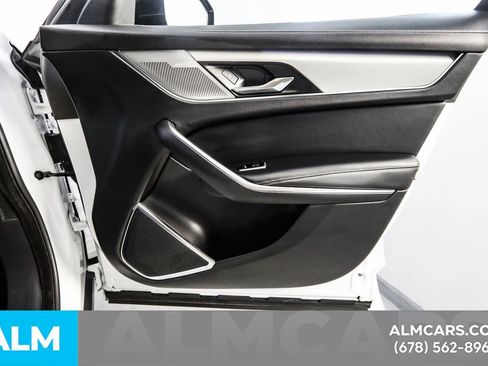 Used 2025 Jaguar F-PACE R-Dynamic S image 49