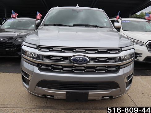 Used 2024 Ford Expedition Platinum AWD/4WD image 4