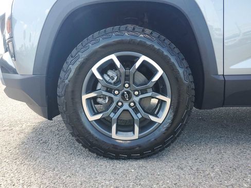 New 2026 Chevrolet Equinox ACTIV w/ Convenience Package III AWD/4WD image 10