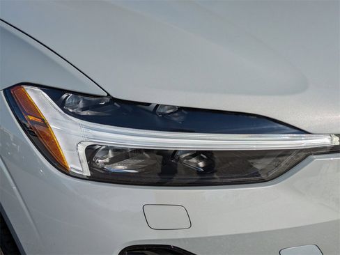 New 2024 Volvo XC60 T8 Plus w/ Protection Package Premier image 10