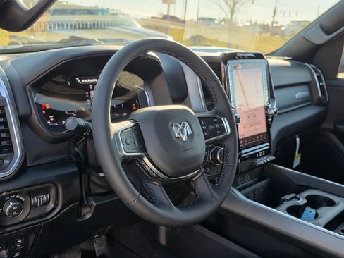 New 2026 RAM 1500 4x4 Crew Cab image 11