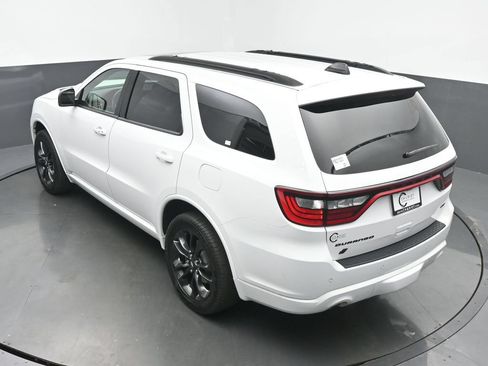 Used 2024 Dodge Durango GT AWD/4WD image 13