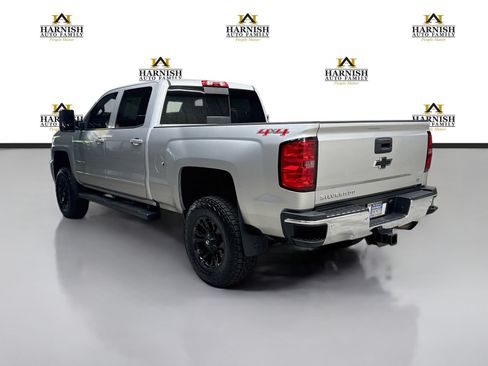 Used 2016 Chevrolet Silverado 2500 LT w/ LT Convenience Package AWD/4WD image 9