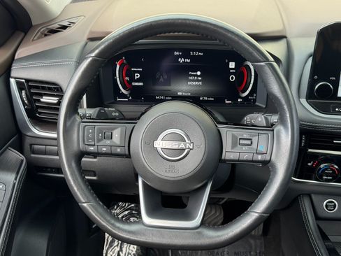 Used 2023 Nissan Rogue Platinum FWD image 20