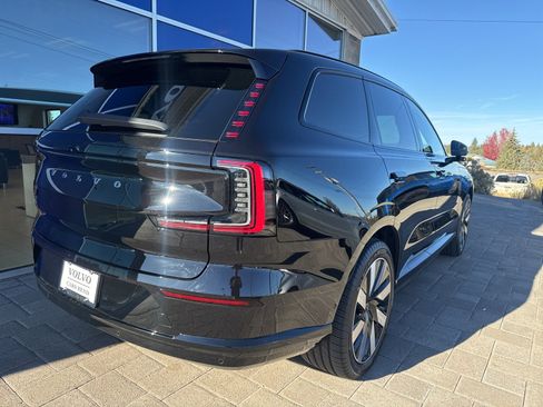 New 2025 Volvo EX90 Ultra image 4