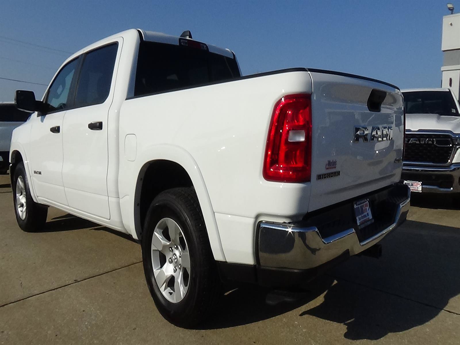 Used 2025 RAM 1500 Big Horn AWD/4WD image 7