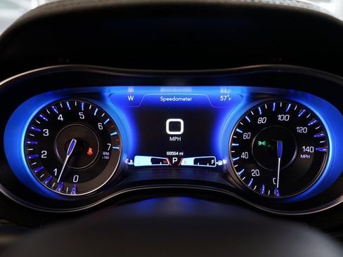 Used 2021 Chrysler 300 Touring w/ Sport Appearance Package image 31