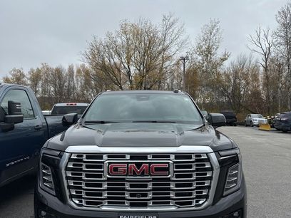 New 2026 GMC Yukon Denali w/ Sun & Power Step Package
