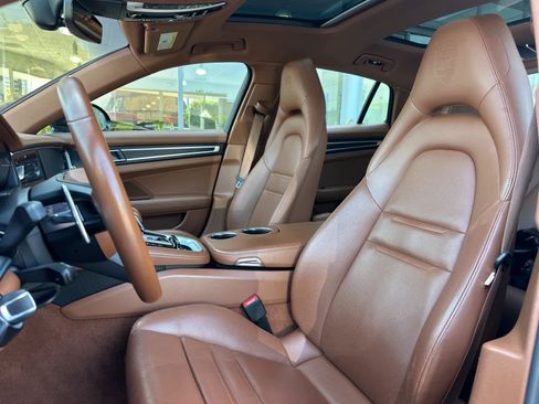 Used 2023 Porsche Panamera Platinum Edition RWD image 5