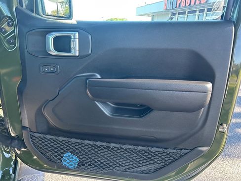 Used 2021 Jeep Wrangler Unlimited Sport image 41