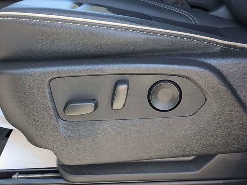 Used 2024 Chevrolet Tahoe Premier RWD image 21