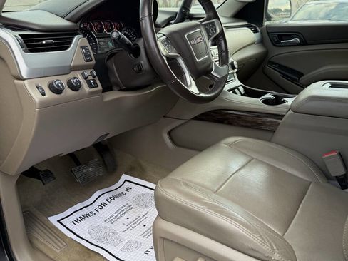 Used 2018 GMC Yukon SLT AWD/4WD image 12