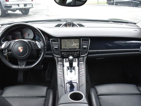 Used 2013 Porsche Panamera 4S image 11