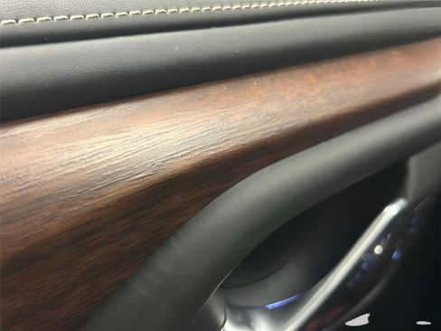 Used 2024 GMC Yukon Denali Ultimate w/ LPO, Floor Liner Package image 55