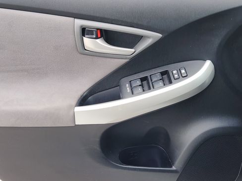 Used 2015 Toyota Prius Two FWD image 25
