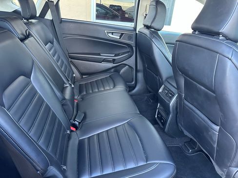 Certified 2024 Ford Edge SEL w/ Convenience Package image 10
