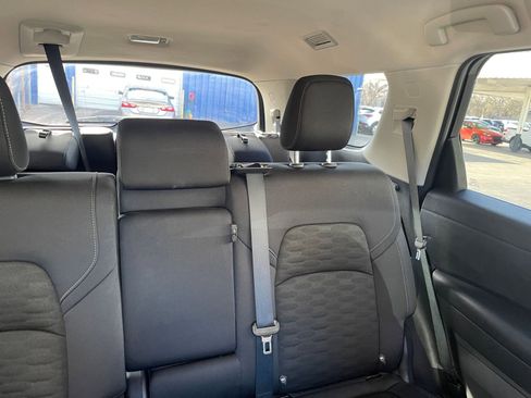 Used 2025 Nissan Pathfinder SV image 37