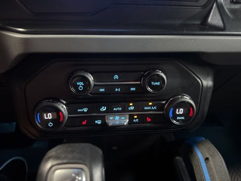Used 2021 Ford Bronco Black Diamond AWD/4WD image 14