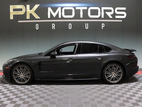 Used 2018 Porsche Panamera 4S w/ Premium Package Plus AWD/4WD image 3