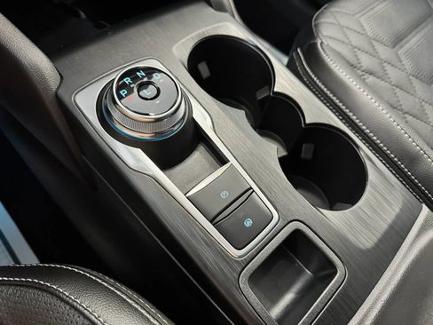 Used 2023 Ford Escape Platinum w/ Premium Technology Package AWD/4WD image 42