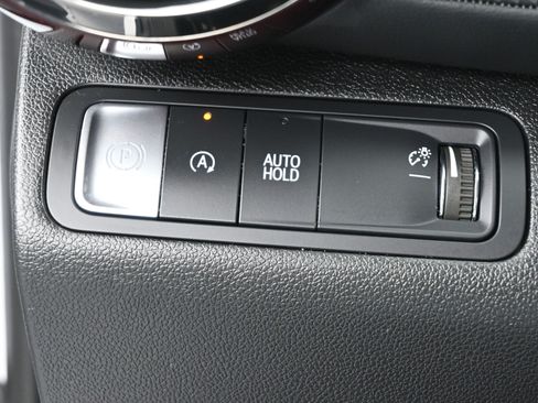 Used 2025 Chevrolet Equinox RS w/ Safety and Technology Package FWD image 22