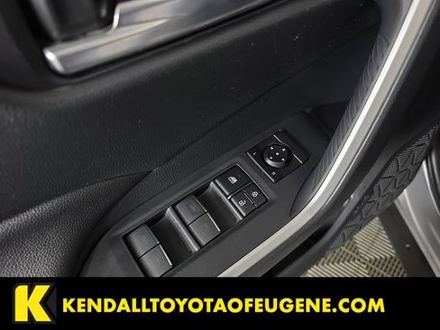 Used 2024 Toyota RAV4 SE w/ Convenience Package AWD/4WD image 22